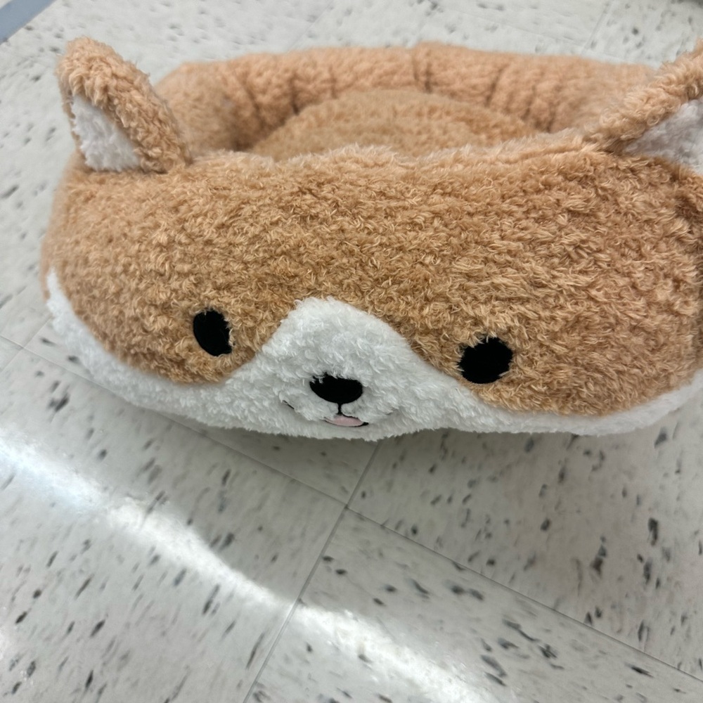 Cute Tan and White Dog Bed